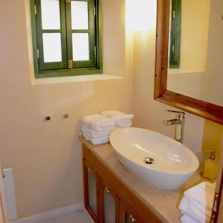 Guest house Ritsos 2*