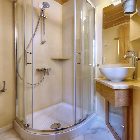 Ritsos 3* Monemvasía