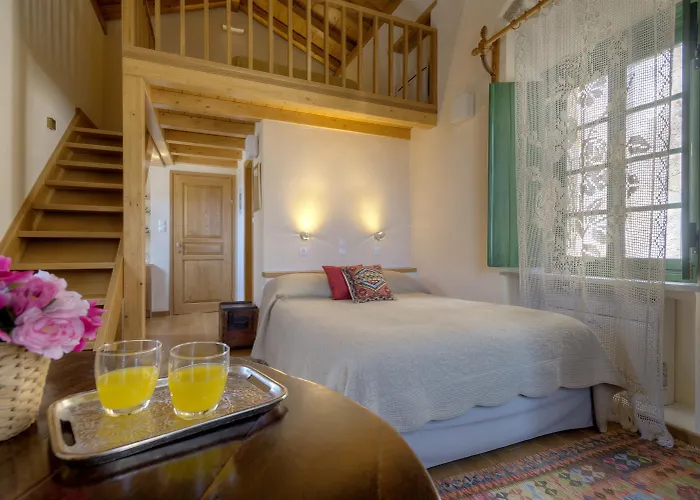 Ritsos בית הארחה מונמבאסיה