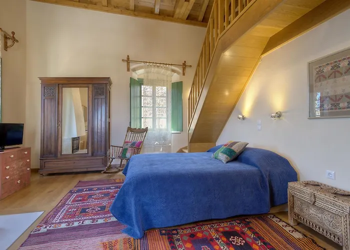 Ritsos בית הארחה מונמבאסיה