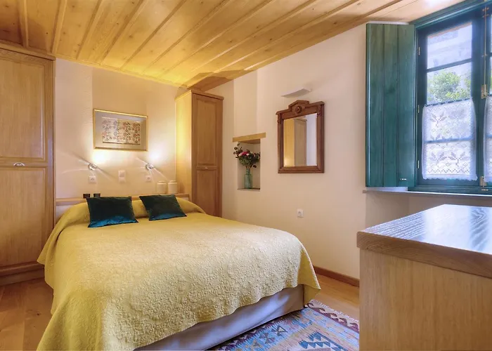 Ritsos モネンバシア