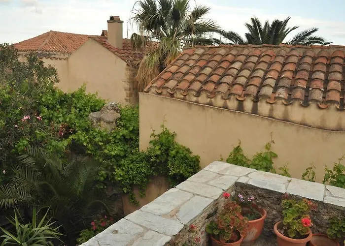 Ritsos בית הארחה 3*